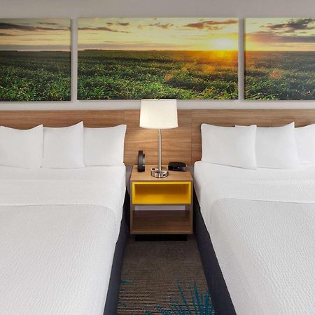 Days Inn & Suites By Wyndham Of Morris Εξωτερικό φωτογραφία
