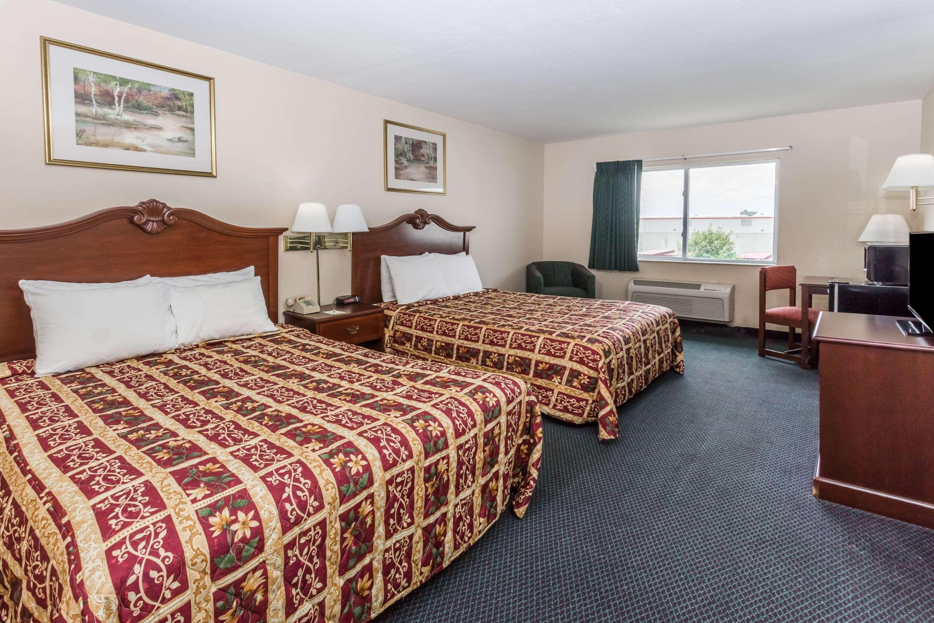 Days Inn & Suites By Wyndham Of Morris Εξωτερικό φωτογραφία