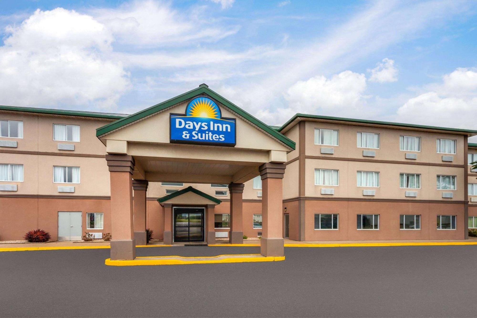 Days Inn & Suites By Wyndham Of Morris Εξωτερικό φωτογραφία