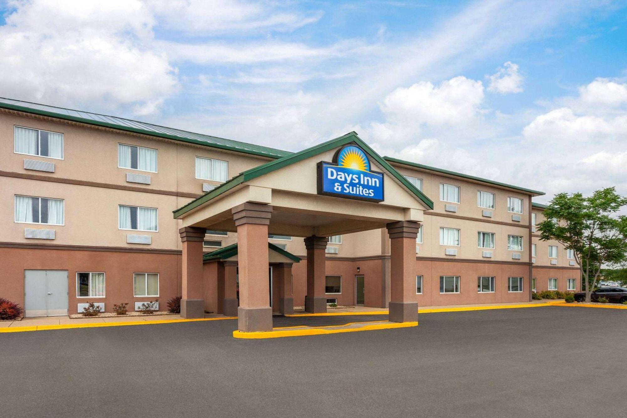 Days Inn & Suites By Wyndham Of Morris Εξωτερικό φωτογραφία