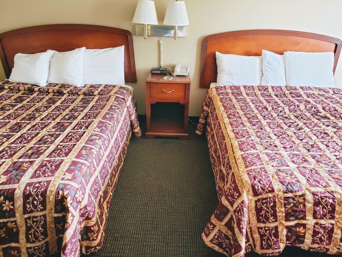 Days Inn & Suites By Wyndham Of Morris Εξωτερικό φωτογραφία